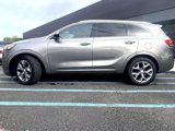 Used 2016 Kia Sorento SX image 2