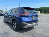 Used 2023 Nissan Rogue SV image 2