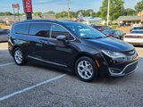 Used 2020 Chrysler Pacifica Limited image 6