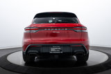 Certified 2024 Porsche Macan image 4