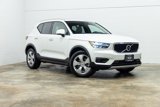 Used 2021 Volvo XC40 T5 Momentum w/ Premium Package image 4