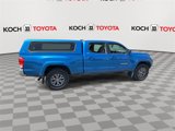 Used 2016 Toyota Tacoma SR5 w/ SR5 Appearance Package (SN) image 5