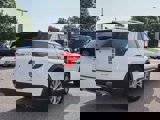 Used 2018 Ford Explorer XLT image 5
