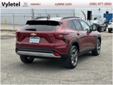 Certified 2024 Chevrolet Trax LT w/ Driver Confidence Package image 3