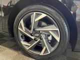 Used 2025 Hyundai Elantra Limited image 3