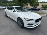 Used 2018 Volvo S90 T5 Momentum w/ Convenience Package image 3