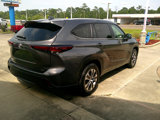 Used 2024 Toyota Highlander XLE image 5