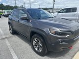 Used 2019 Jeep Cherokee Trailhawk image 2
