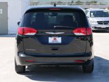 Used 2023 Chrysler Voyager LX image 6