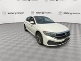 Used 2023 Volkswagen Jetta SE w/ Panoramic Sunroof Package image 2