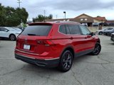 Certified 2022 Volkswagen Tiguan SE image 5