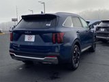 New 2025 Kia Sorento EX w/ Panoramic Sunroof Package image 4
