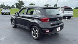 Used 2022 Hyundai Venue SEL w/ Cargo Package image 5