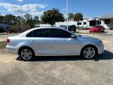 Used 2015 Volkswagen Jetta TDI SEL image 2