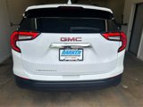 Used 2023 GMC Terrain SLE w/ Driver Convenience Package image 4