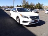 Used 2017 Hyundai Sonata SE image 2