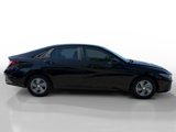 Certified 2024 Hyundai Elantra SE image 6