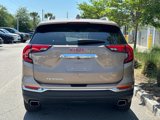Used 2018 GMC Terrain SLT w/ Preferred Package image 3