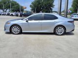 Used 2022 Toyota Camry LE image 4