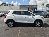 Used 2019 Chevrolet Trax LT w/ LT Convenience Package image 4