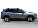 Used 2016 Jeep Cherokee Latitude image 6