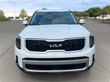 Used 2023 Kia Telluride EX w/ EX Captain's Chair Package image 2