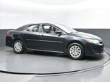 Used 2013 Toyota Camry image 2