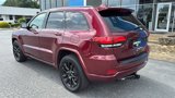 Used 2018 Jeep Grand Cherokee Altitude image 5