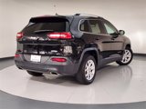 Used 2016 Jeep Cherokee Latitude w/ Comfort & Sound Group image 2