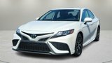 Used 2023 Toyota Camry SE image 3