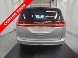 Used 2023 Chrysler Pacifica Touring-L image 4