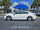 Used 2018 Toyota Camry LE image 2