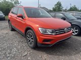 Certified 2019 Volkswagen Tiguan SE image 2