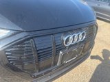 Used 2022 Audi e-tron Premium Plus w/ Premium Plus Package image 3