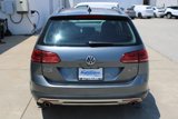 Used 2017 Volkswagen Golf Alltrack image 5