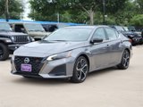 Used 2023 Nissan Altima 2.5 SR image 3