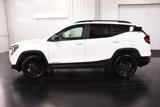 Used 2024 GMC Terrain SLE image 4