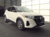 Used 2022 Nissan Kicks SV image 4