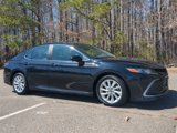 Used 2022 Toyota Camry LE image 2