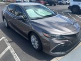 Used 2021 Toyota Camry LE image 3