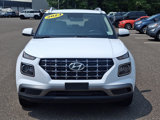 Used 2023 Hyundai Venue SEL image 2