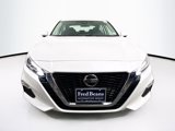 Used 2022 Nissan Altima 2.5 SV w/ SV Premium Package image 2