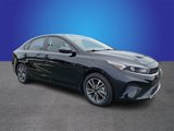 Certified 2022 Kia Forte LXS image 3