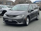 Used 2017 Chrysler Pacifica Touring-L image 3