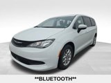 Used 2022 Chrysler Voyager LX image 5