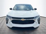 Used 2025 Chevrolet Trax LS image 2