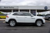 Used 2022 Volkswagen Atlas Cross Sport SE image 2
