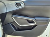 Certified 2022 Kia Soul LX image 5