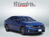 Used 2024 Volkswagen Jetta Sport image 2