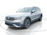 Used 2024 Volkswagen Tiguan S image 2